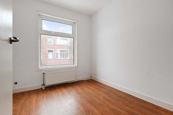 Medium property photo - Jan ten Brinkstraat 147, 2522 HX Den Haag